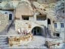 010_cappadocia_caves.jpg
